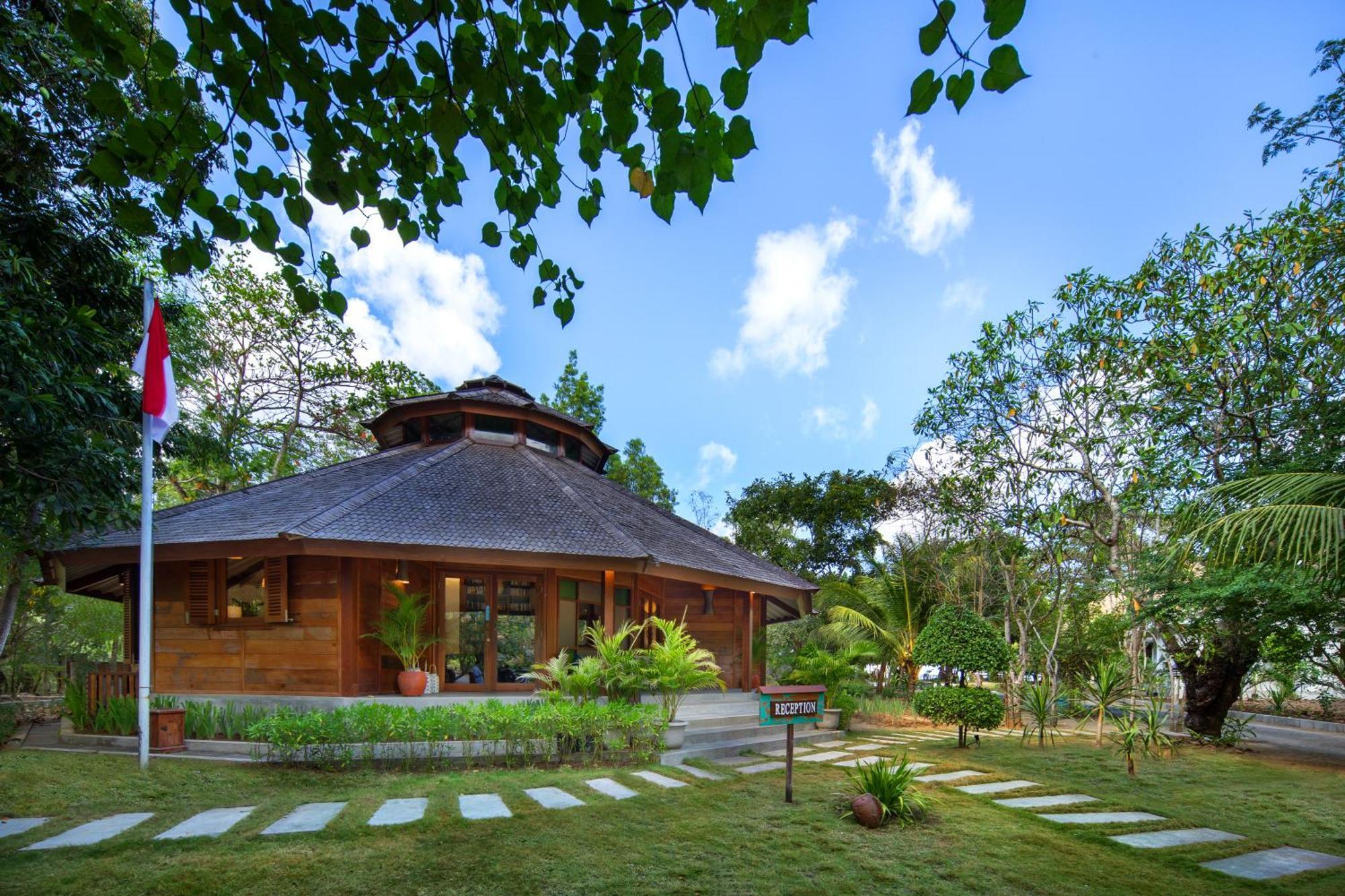 Sempiak Seaside Resort Selong Belanak Buitenkant foto